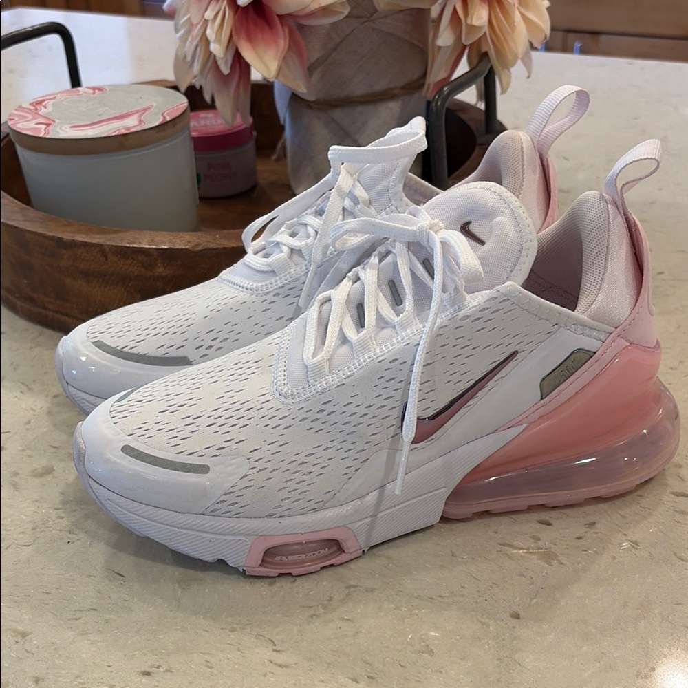 Nike Air Max 270 Premium